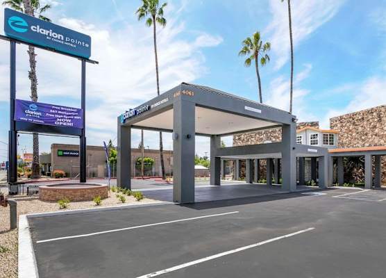 Clarion Pointe Fresno Near Yosemite 1