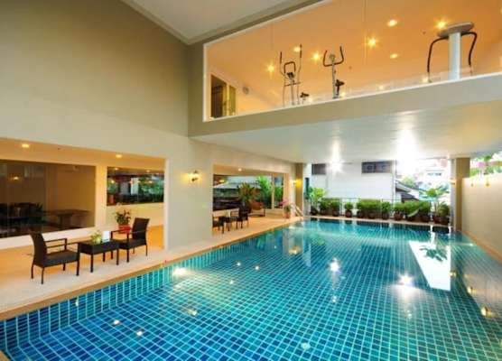 Boss Suites Nana Hotel 1