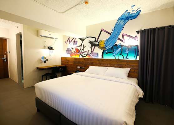U Hotels Makati 1