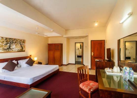 Hotel Janaki 1