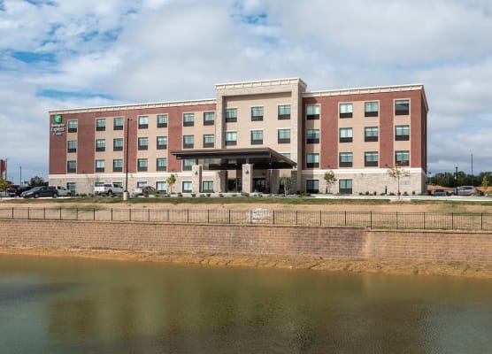 Holiday Inn Express & Suites Wentzville St Louis West, an IHG Hotel 1