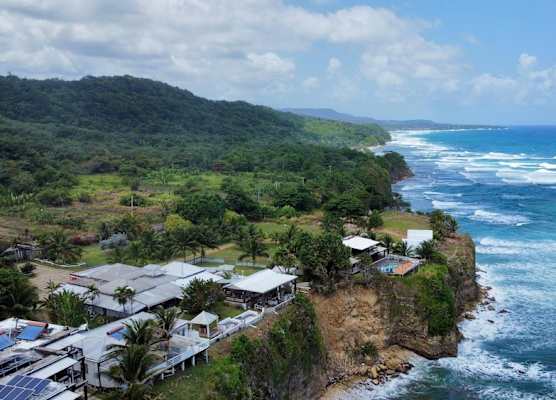 The Sea Cliff Hotel Resort & Spa 1