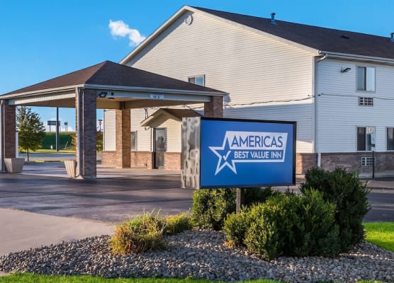 Americas Best Value Inn-Wenona 1