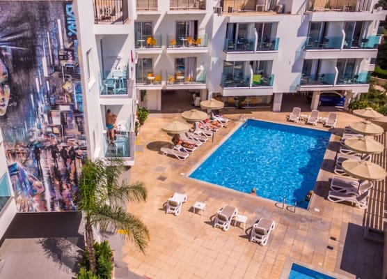 A Maos Hotel Apartments 1