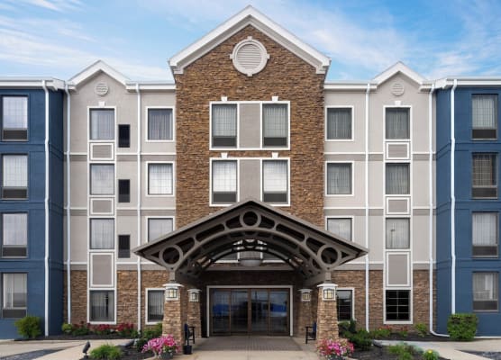 Staybridge Suites INDIANAPOLIS-AIRPORT by IHG 1