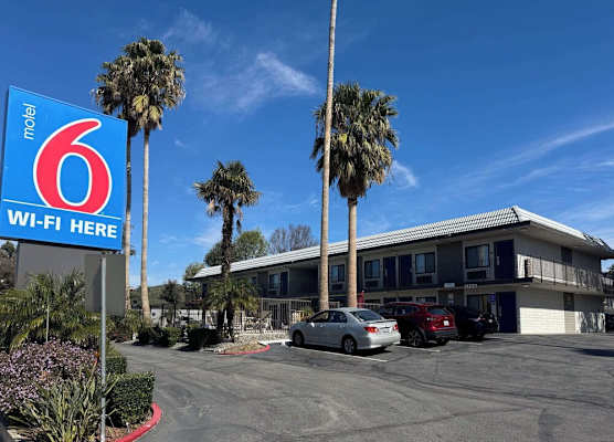 Motel 6 Simi Valley, CA 1