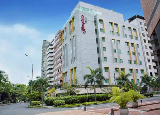 Hampton by Hilton Cali 1