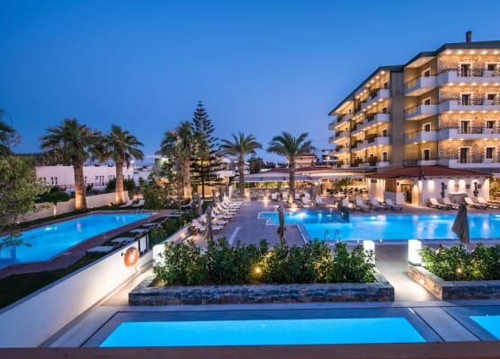 Petousis Hotel & Suites 1