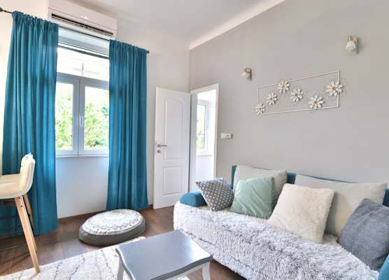 Bluestar close to the Bacvice beach 1