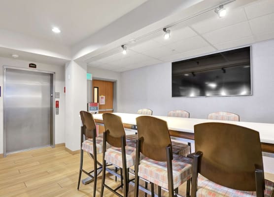 Executive Residency by Best Western Navigator Inn & Suites 1