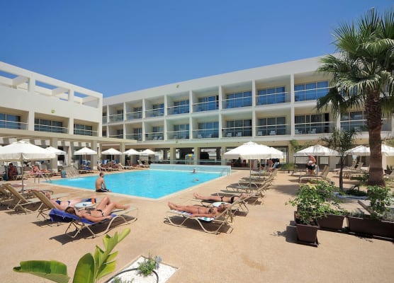 Nelia Gardens 1