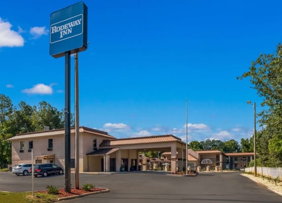 Rodeway Inn Greenwood 1