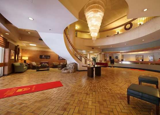 McLure Inn and Suites 1