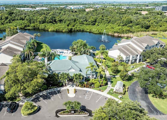 Bradenton Apartments by Landing 1