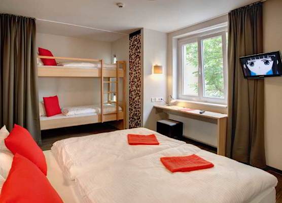 MEININGER Hotel Berlin Mitte 1