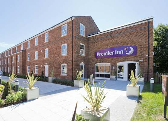 Premier Inn Farnham 1