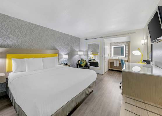 Hillstone Inn Tulare, an Ascend Collection Hotel 1