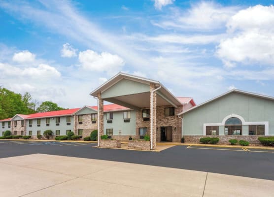 Super 8 by Wyndham Mt. Vernon 1