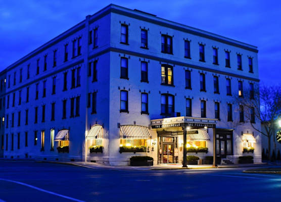 Penn Wells Hotel 1