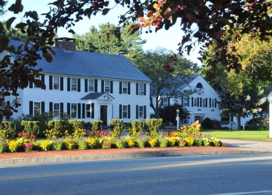 Publick House Historic Inn and Country Motor Lodge 1