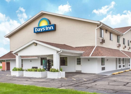Days Inn by Wyndham Farmer City 1