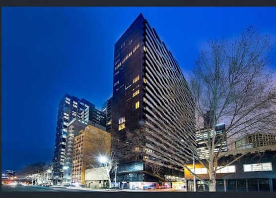 Aura on Flinders Serviced Apartments 1