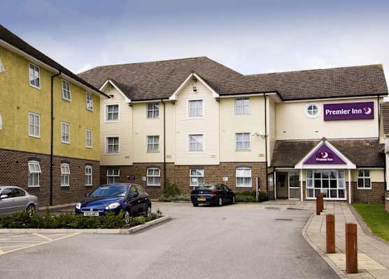 Premier Inn Hull North 1
