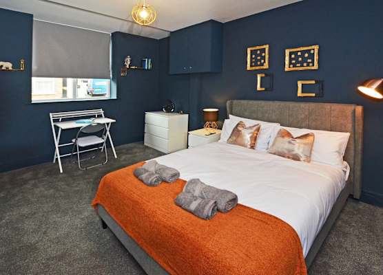 Townhouse PLUS @ London Road Stoke 1