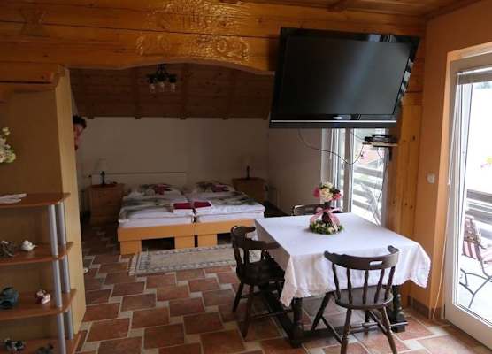 Apartments and rooms Brunko 1