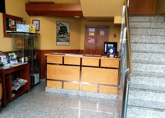 Hotel Carbayon 1