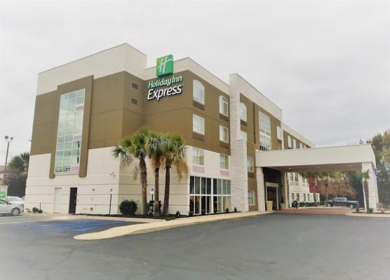 Holiday Inn Express COLUMBIA NE - FORT JACKSON by IHG 1