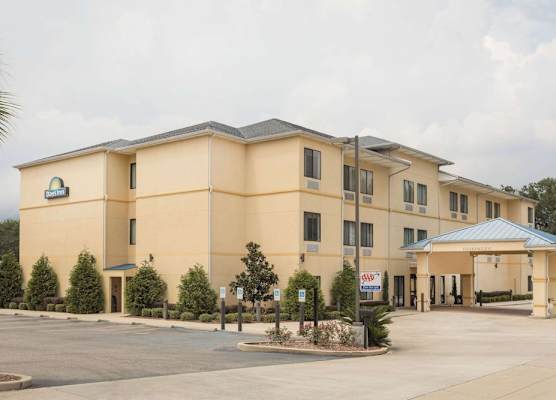 Days Inn by Wyndham Semmes Mobile 1