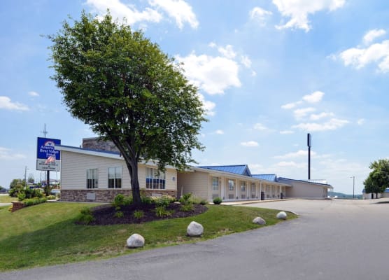 Americas Best Value Inn & Suites St Clairsville Wheeling 1