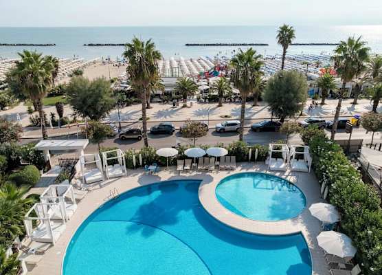 International Hotel & Suite 1