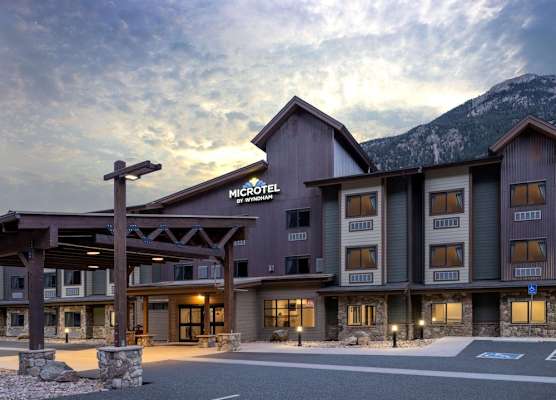 Microtel Inn & Suites by Wyndham Georgetown Lake 1