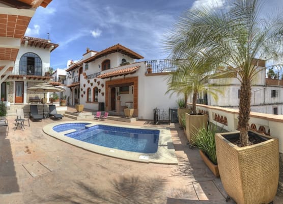 Hotel Santa Paula 1