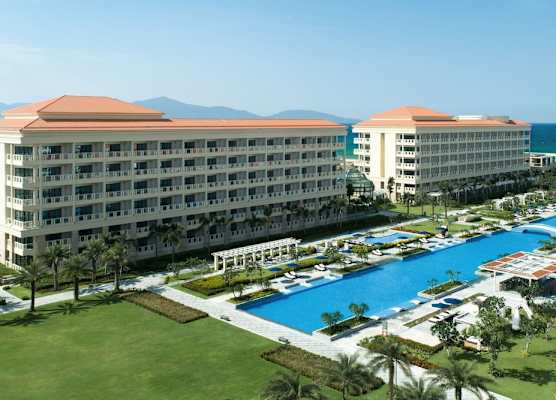 Sheraton Grand Danang Beach Resort & Spa 1