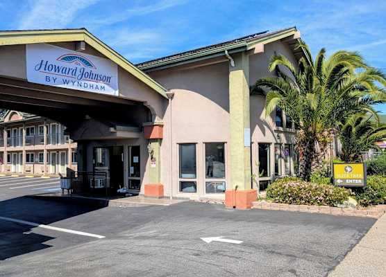 Olive Tree Inn & Suites, a Howard Johnson by Wyndham 1