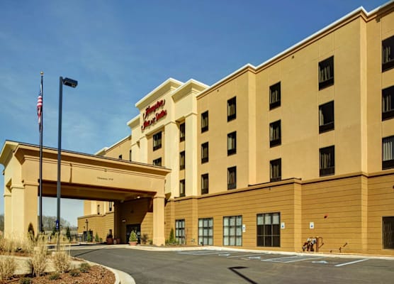 Hampton Inn and Suites Columbus, MS 1