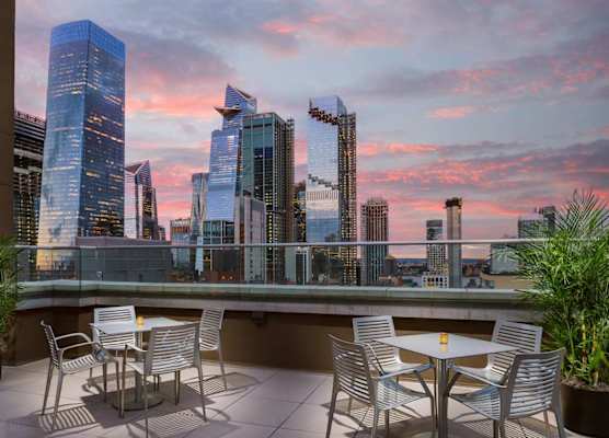 DoubleTree by Hilton New York Times Square South 1