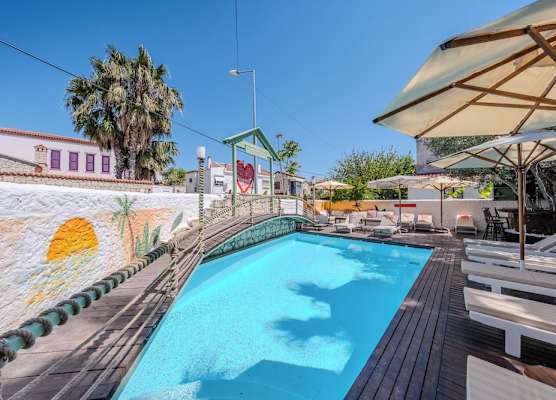 B House Alaçatı 1