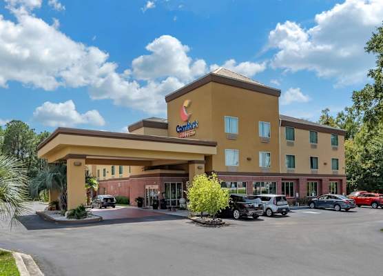 Comfort Suites Biloxi/Ocean Springs 1
