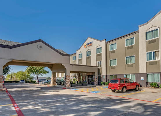 Comfort Suites The Colony - Plano West 1