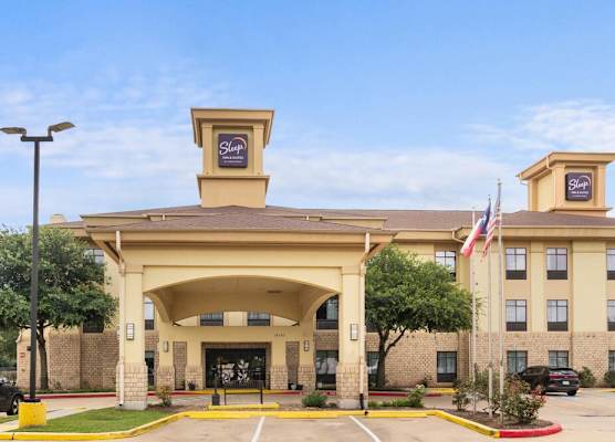 Sleep Inn & Suites Bush Intercontinental - IAH East 1