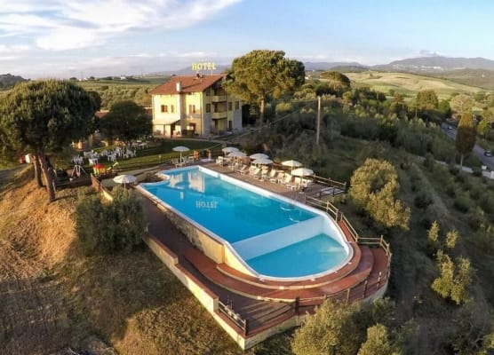 Tenuta La Lupa 1