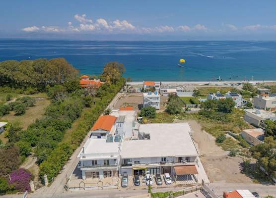 Blue Wave Suites - Ixia 1