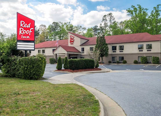 Red Roof Inn Hendersonville 1