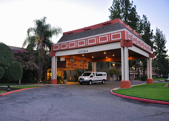 Piccadilly Inn Airport 1