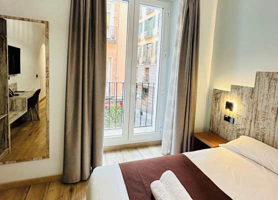 Hostal Anton Martin 1