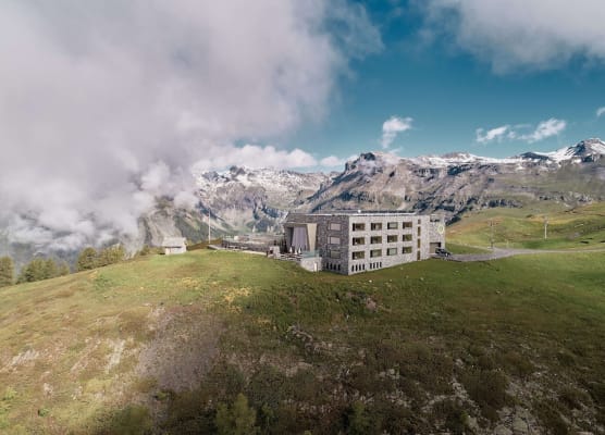 Chetzeron Mountain Boutique Hotel 1
